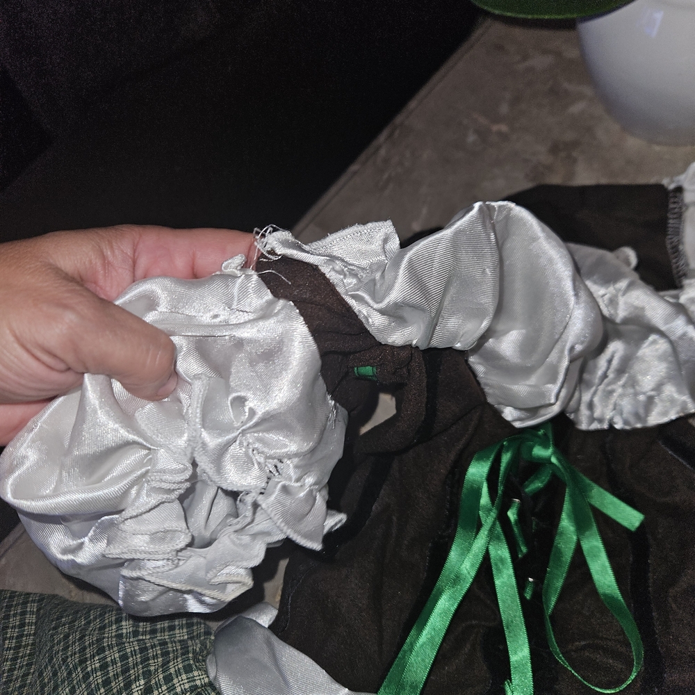 Green and White Costume Dress with A 4 Leaf Clover Hat - Picture 4 of 5